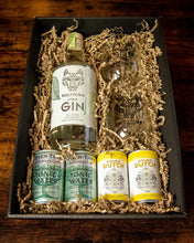 Load image into Gallery viewer, Wolftown 70cl Gin, Tonic and Glasses Hamper Tray - Wolftown